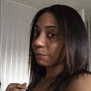 Meet your Posher, Alicia